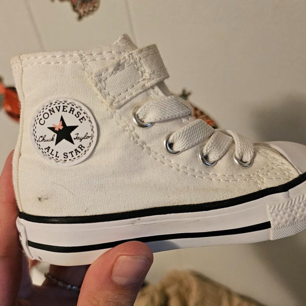 Butterfly Embroidered Converse High-tops- Toddler size 4t - Picture 2 of 5